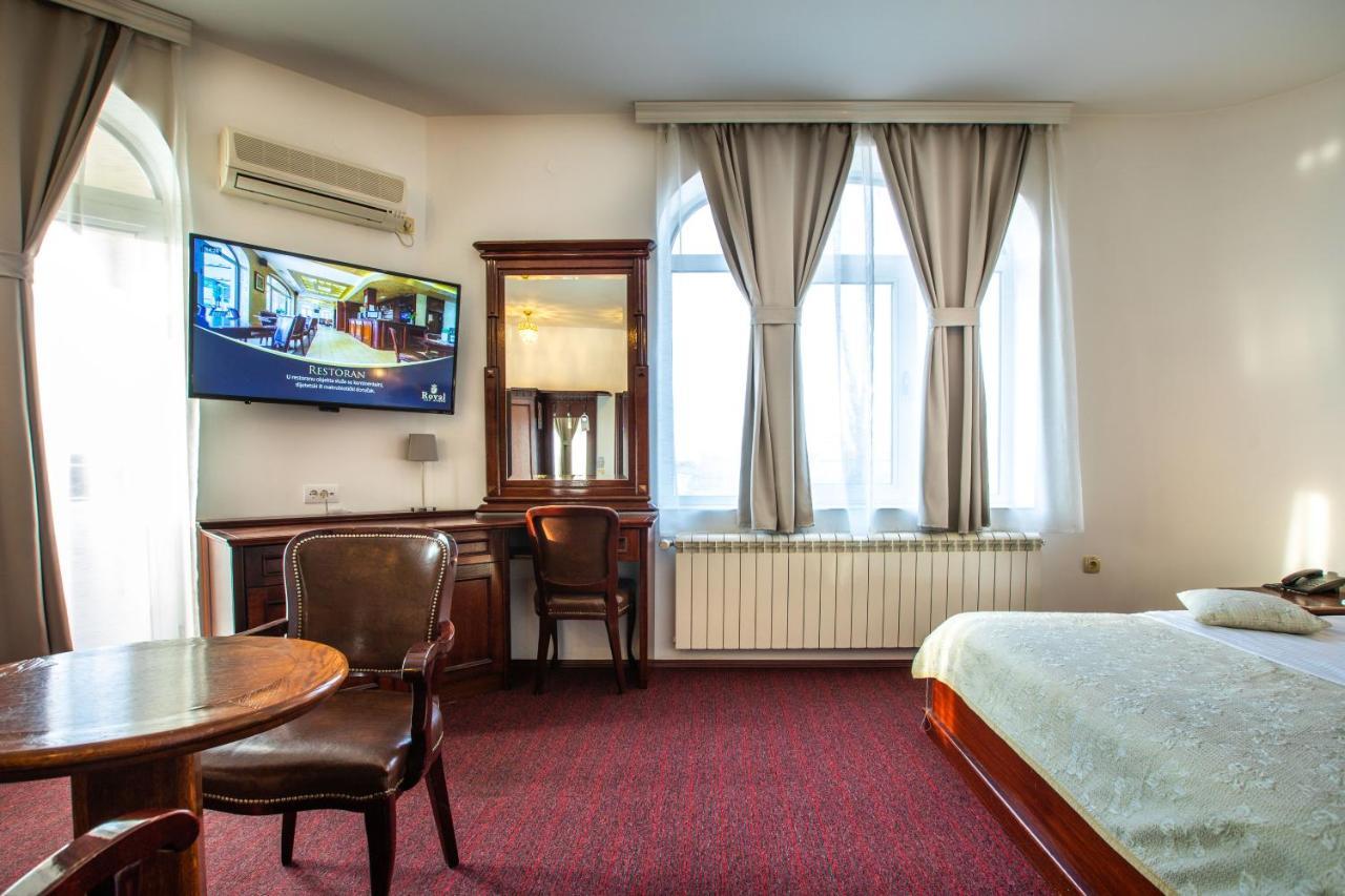 Garni Hotel Royal Crown Subotica Esterno foto
