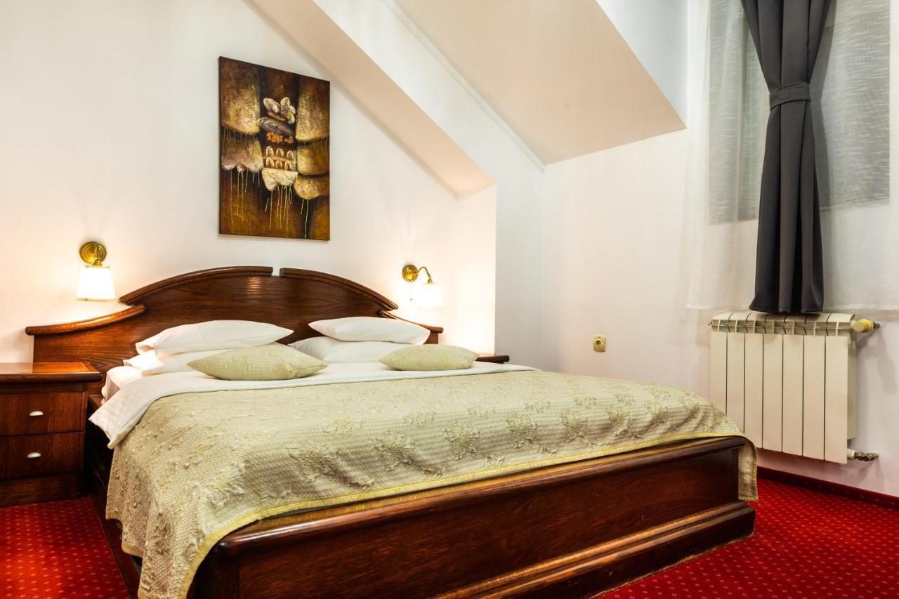 Garni Hotel Royal Crown Subotica Esterno foto