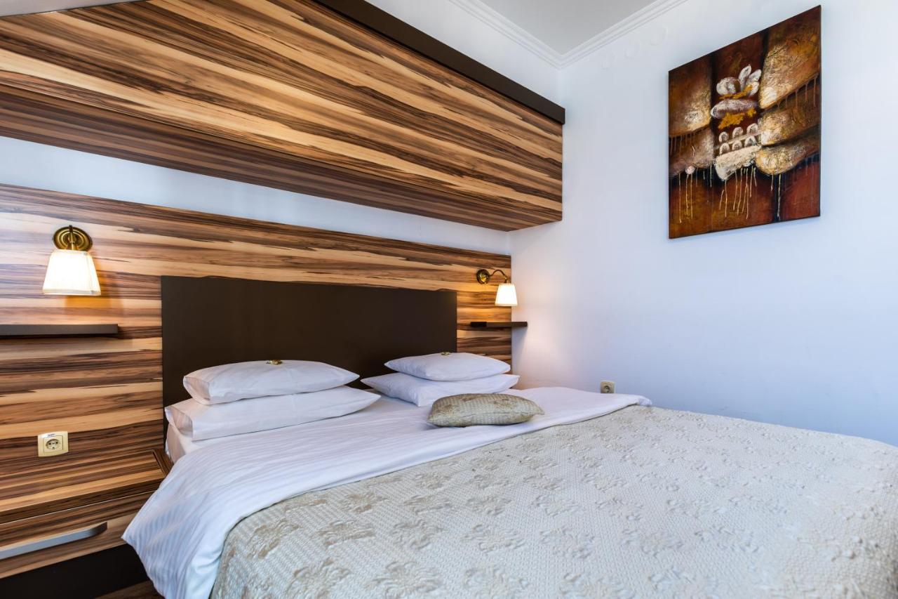 Garni Hotel Royal Crown Subotica Esterno foto
